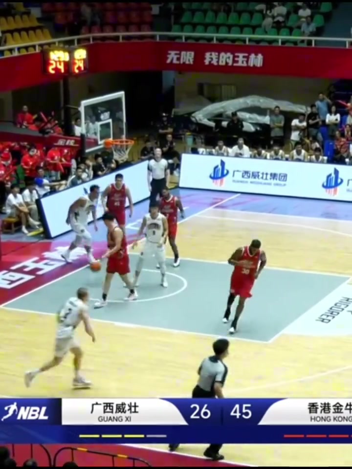 百分百命中率！香港金牛杨文学手感火热砍下14分4板2助