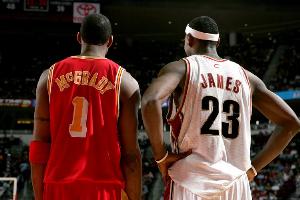 开云下载-麦迪：勒布朗天生适合5V5的比赛 要是一对一他会被虐惨的