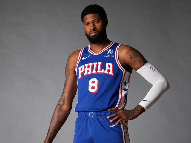 开云体育网址-乔治诋毁快艇引球迷群嘲 称与恩比德联手不可避免